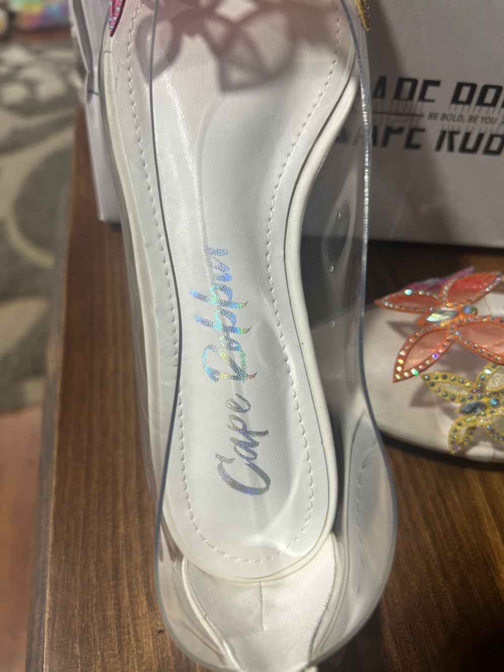 Theressa Rhinestone Butterfly Clear Upper Flats new in box size 7 - Picture 3 of 6